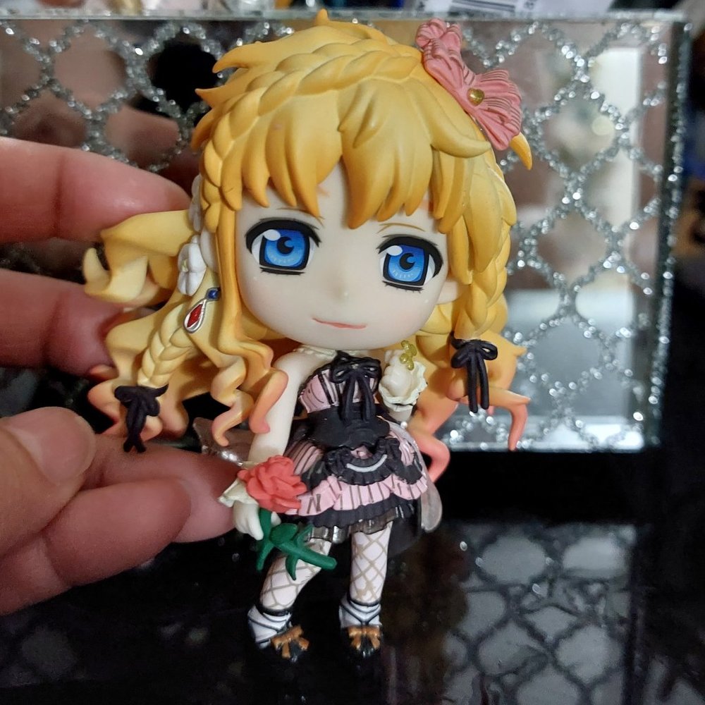 Super Cute Small Rare Beautiful Girl Anime Character Toy Figurine